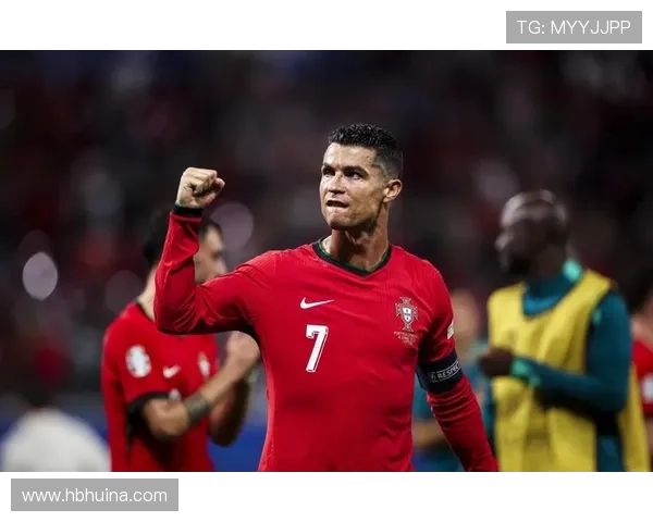 足球后卫领域的传奇巨星是谁他如何影响现代足球战术与比赛走势