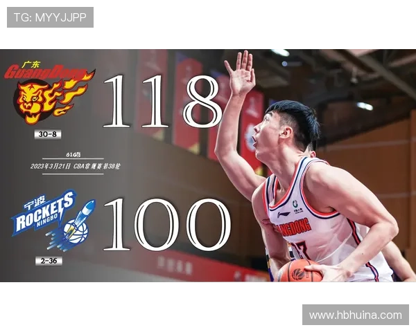 足球队6号球星带领全队奋勇前进展现领袖风采与决胜关键时刻表现